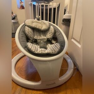 Munchkin® Bluetooth Enabled Lightweight Baby Swing